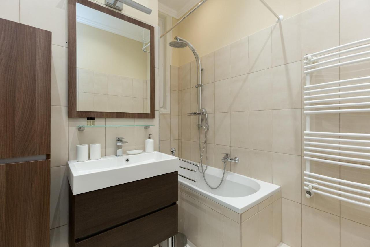 City Center Grand Luxury W 2Br/2Bt Budapest Exterior foto